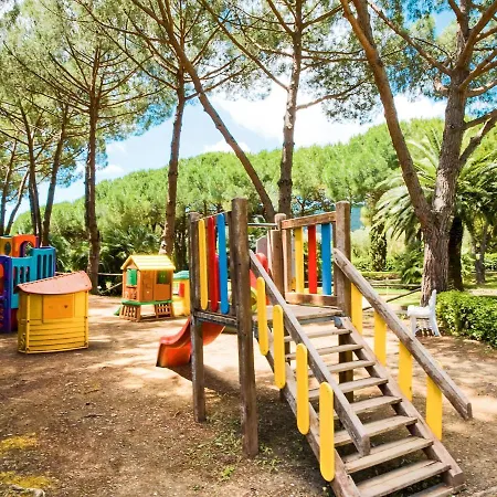 아파트 Golfo Della Lacona-4 By Interhome